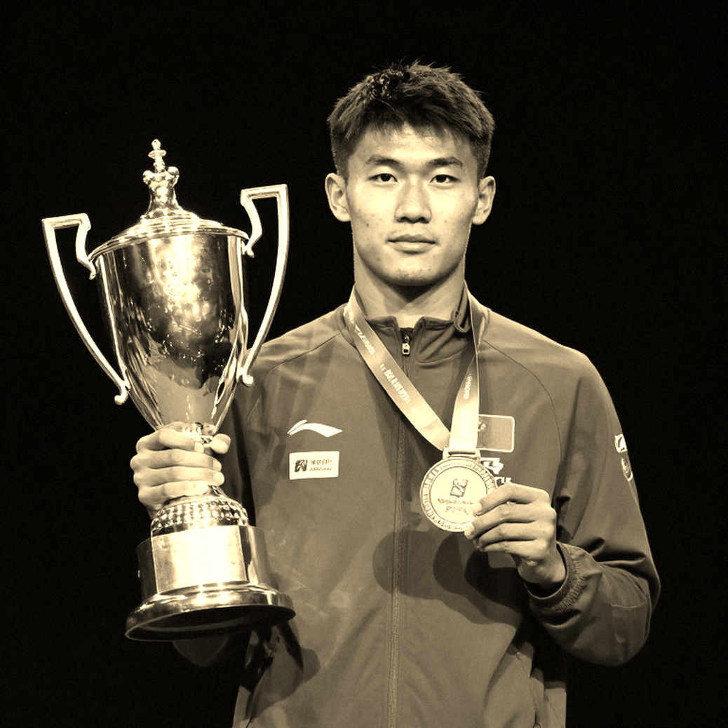 Giữa hai khán đài: bóng đá Việt Nam và khoảng lặng của V.League