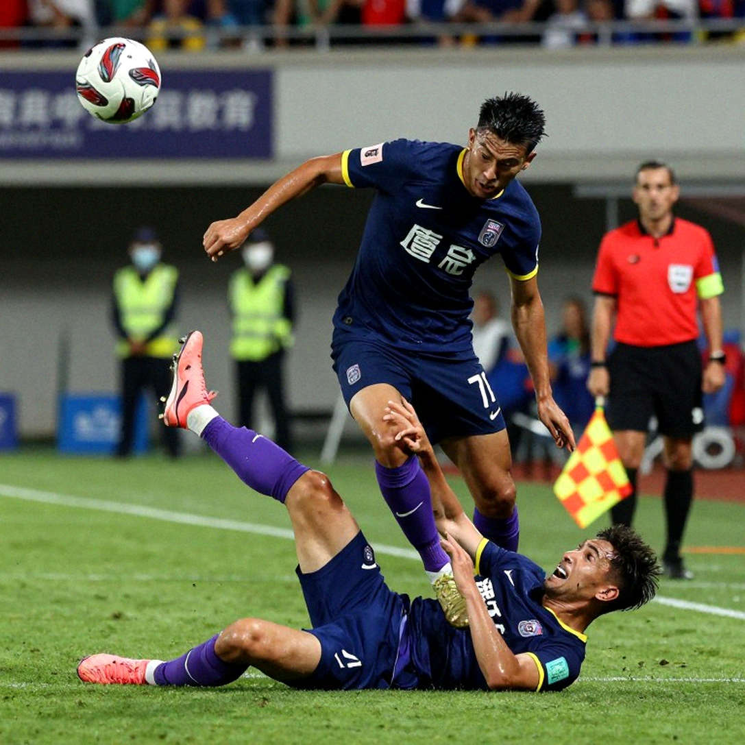 Olaha Mạnh Đức và canh bạc nhập tịch: Khi V.League viết hộ đội tuyển Việt Nam một bản hợp đồng chưa đọc kỹ