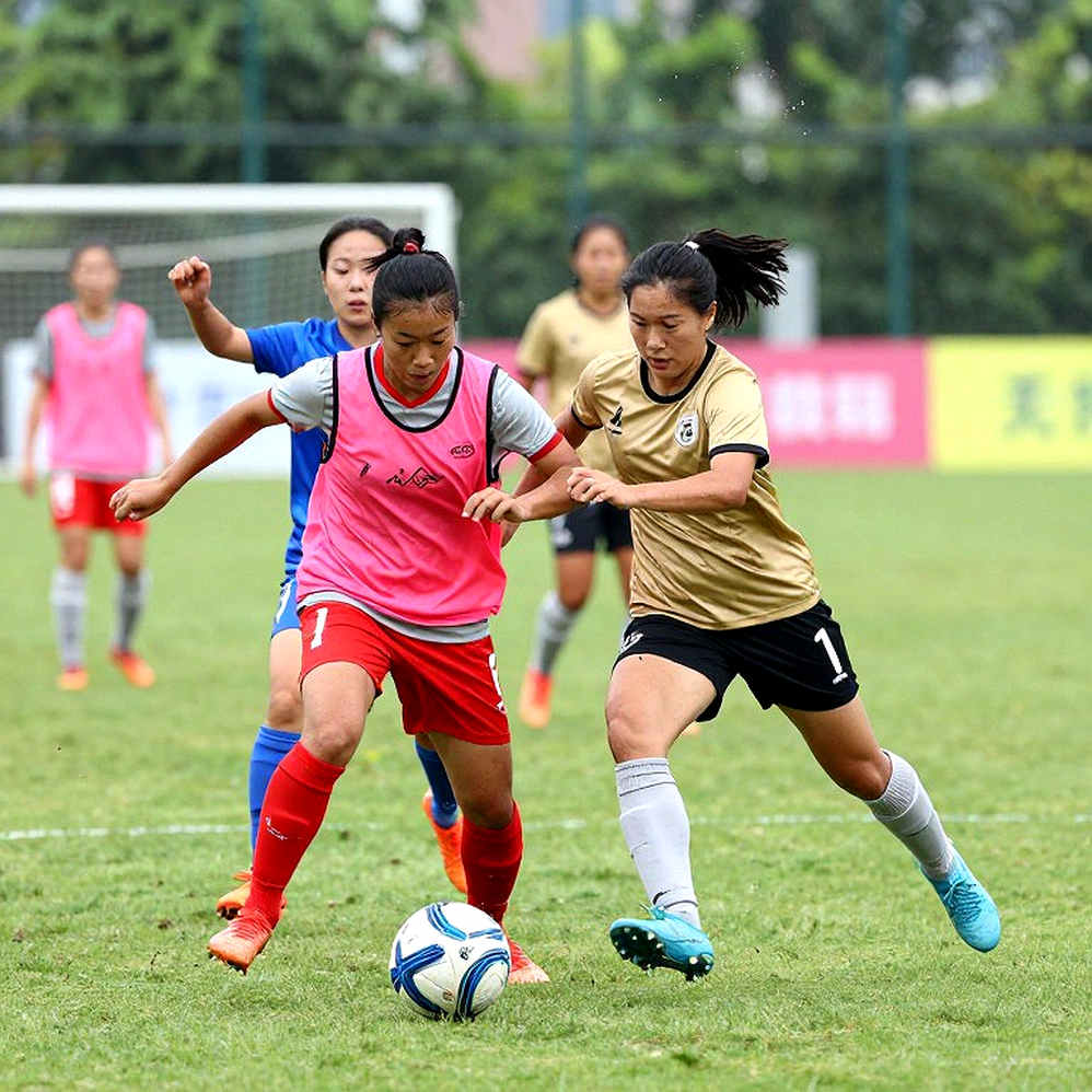 Chiếc cúp không người kế nhiệm: Indonesia vô địch giải đấu mà FIFA có thể đã bỏ rơi