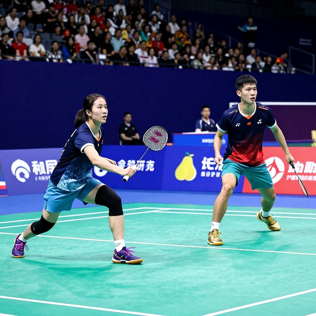 PV Sindhu tại Asiad 2026: vết nứt cổ chân trái và ba nấc rơi trên bảng xếp hạng