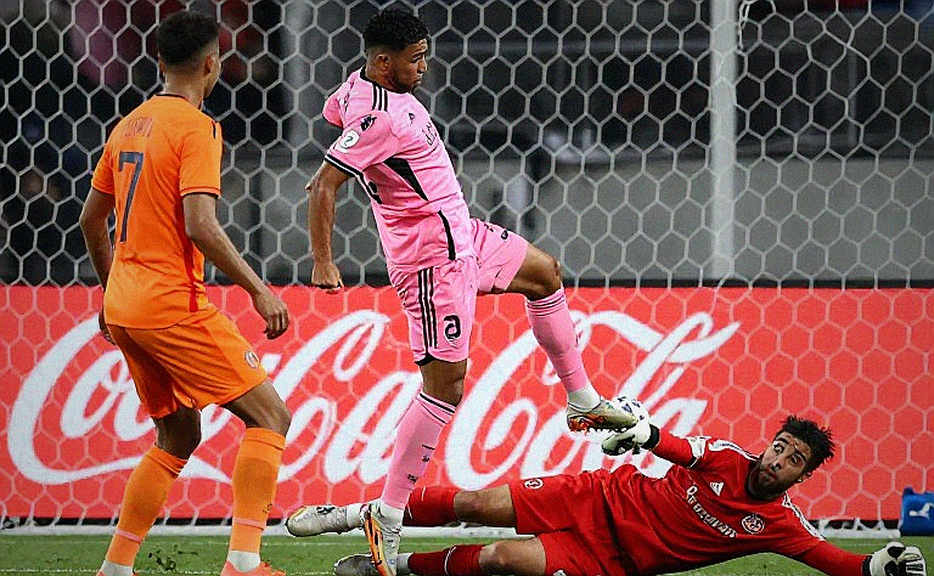 Chivas trước Tigres: Luis Gabriel Rey, câu hỏi mang tên Gignac và bài toán con người