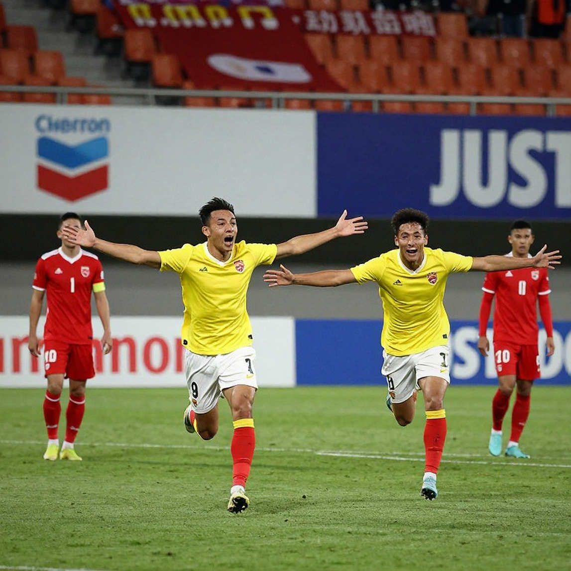 Hà Lan 2-1 Serbia: Bàn thắng phút 69 và khoảng trống chưa được khép lại