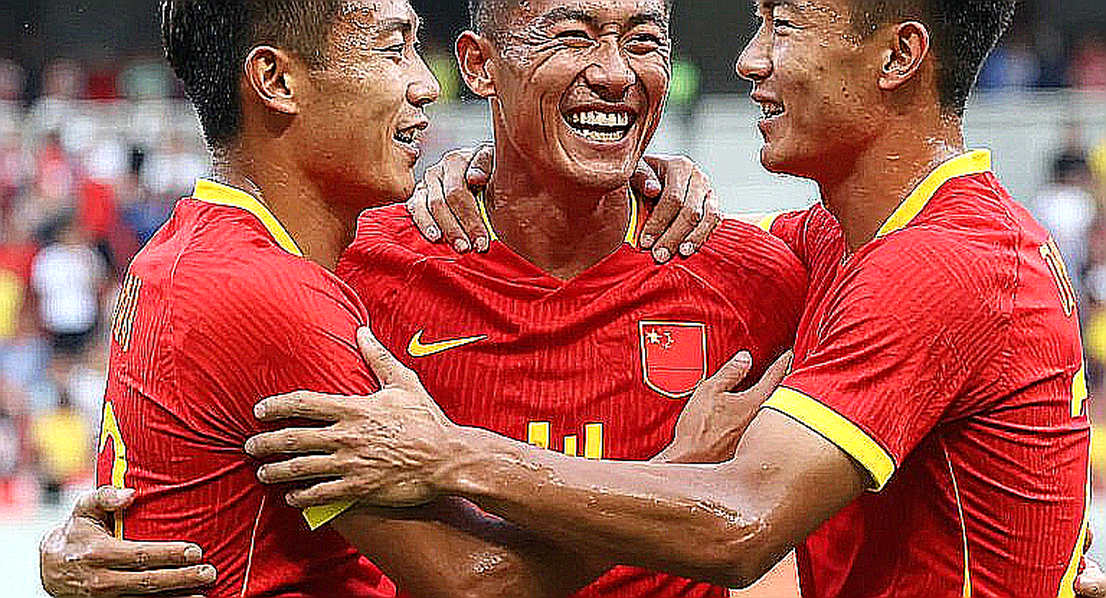 Kỳ chuyển nhượng V.League và khoảng trống dữ liệu không ai muốn nhìn thẳng