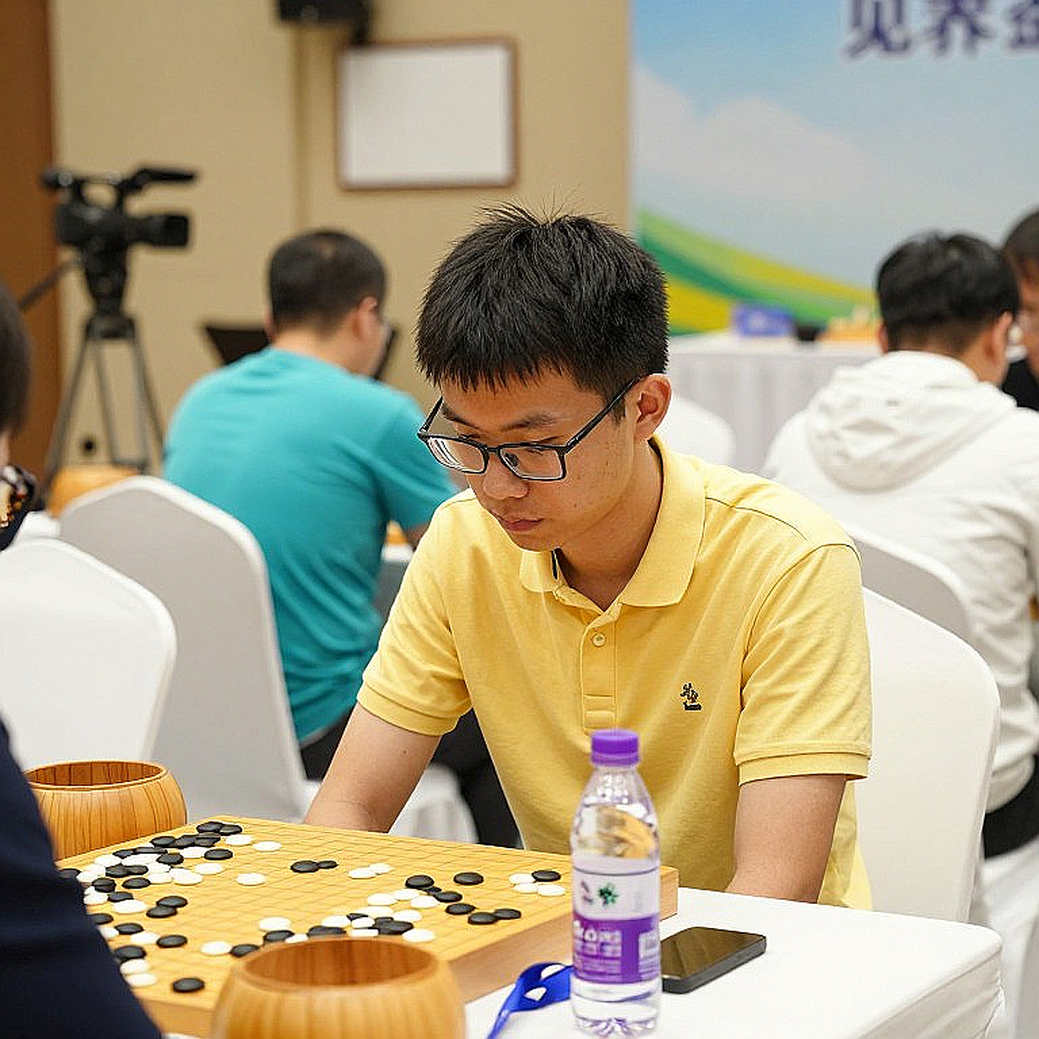 Gukesh – Sindarov: Carlsen đặt cán cân tâm lý và cảnh báo về thể thức vô địch Gukesh – Sindarov: Carlsen đặt cán cân tâm lý và cảnh báo về thể thức vô địch